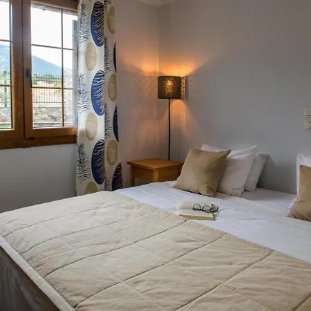 ヴィラ Olympus Pantheon Luxury レプトカリヤ