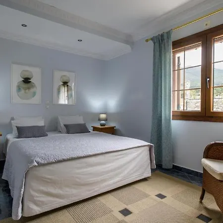 Olympus Pantheon Luxury Villa *